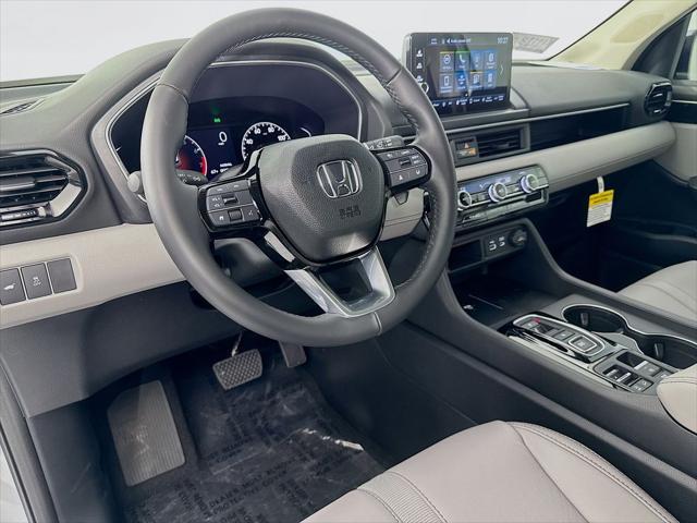 new 2025 Honda Pilot car, priced at $45,037