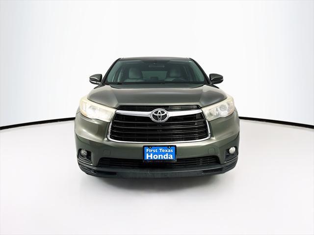 used 2015 Toyota Highlander car, priced at $16,788