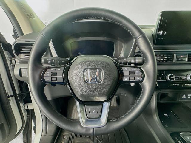 used 2025 Honda Pilot car, priced at $50,997