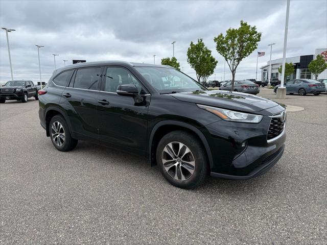 used 2020 Toyota Highlander car, priced at $34,977