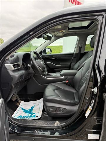 used 2020 Toyota Highlander car, priced at $34,977