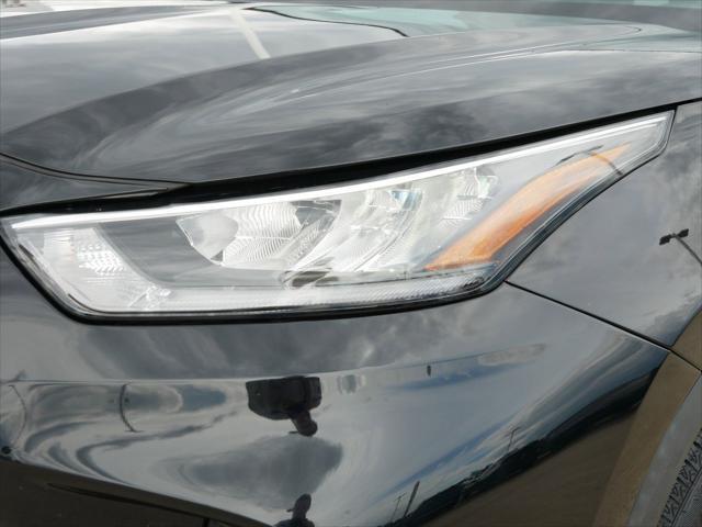 used 2020 Toyota Highlander car, priced at $33,493