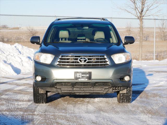 used 2009 Toyota Highlander car, priced at $9,899