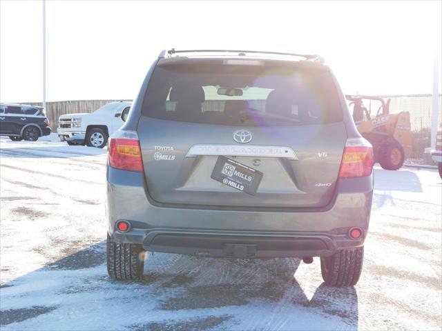 used 2009 Toyota Highlander car, priced at $9,899