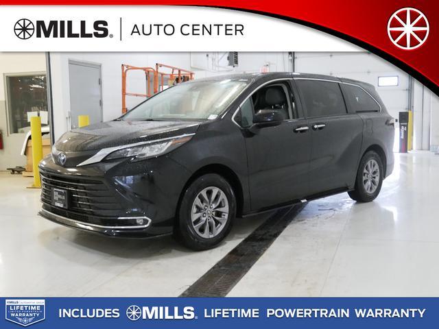 used 2022 Toyota Sienna car, priced at $35,755
