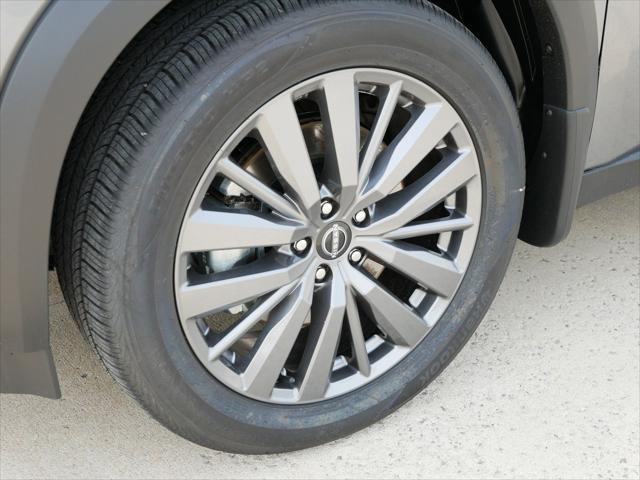 new 2025 Nissan Pathfinder car, priced at $49,925