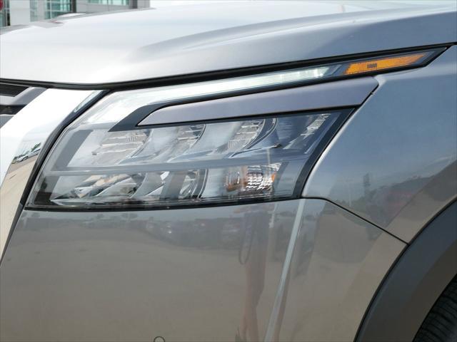 new 2025 Nissan Pathfinder car, priced at $49,925