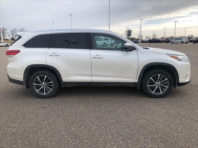 used 2019 Toyota Highlander car, priced at $27,206