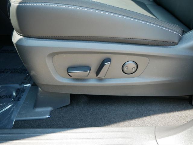 new 2025 Nissan Pathfinder car, priced at $49,555