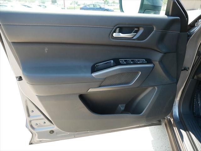 new 2025 Nissan Pathfinder car, priced at $49,555