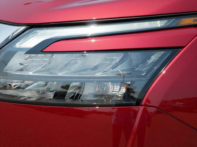 new 2025 Nissan Pathfinder car, priced at $53,935