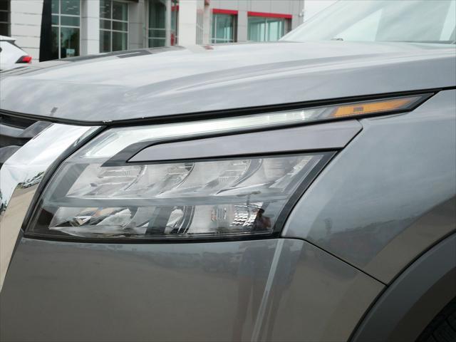 new 2025 Nissan Pathfinder car, priced at $46,565