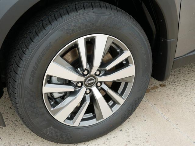 new 2025 Nissan Pathfinder car, priced at $46,565