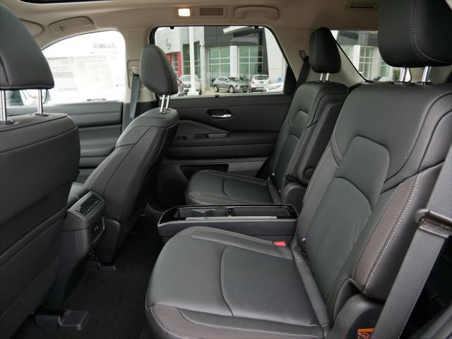 new 2025 Nissan Pathfinder car, priced at $49,555