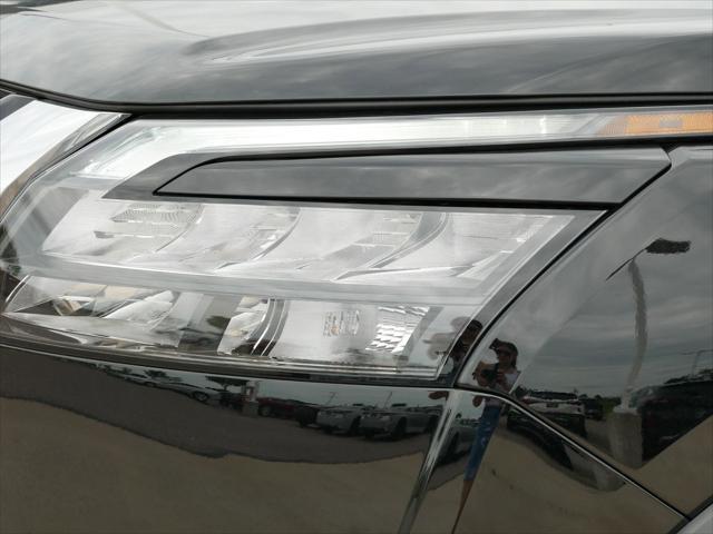 new 2025 Nissan Pathfinder car, priced at $49,555