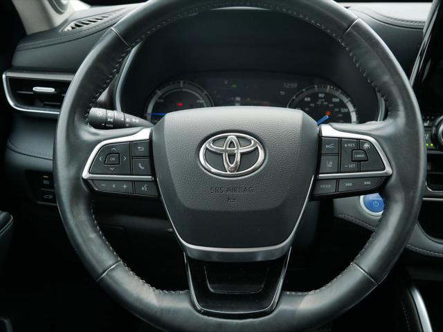 used 2021 Toyota Highlander Hybrid car, priced at $40,991