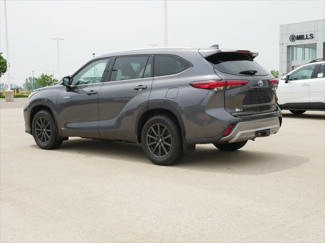 used 2021 Toyota Highlander Hybrid car, priced at $40,991