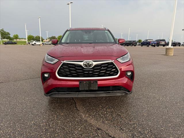 used 2021 Toyota Highlander car, priced at $29,025