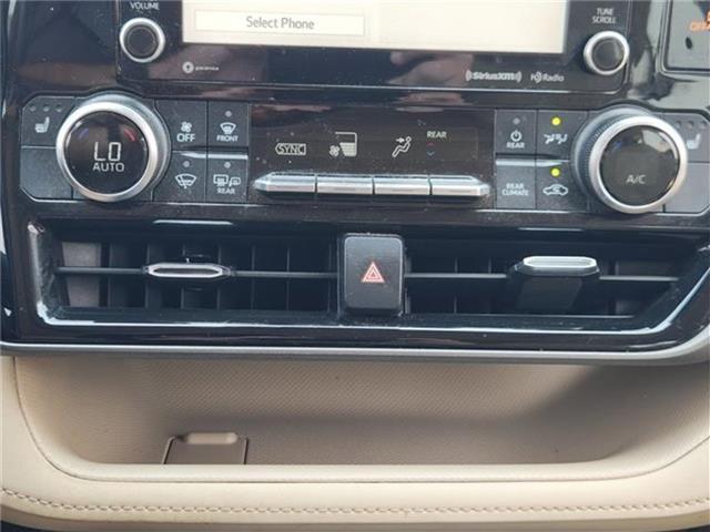 used 2022 Toyota Highlander car, priced at $38,341