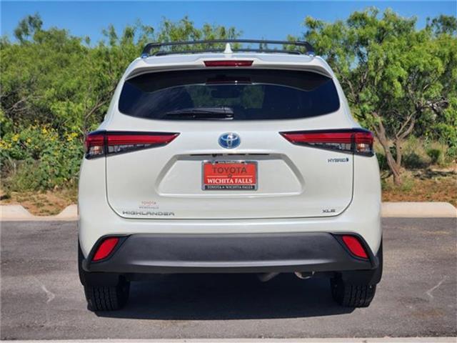 used 2021 Toyota Highlander Hybrid car, priced at $35,898