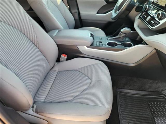 used 2023 Toyota Highlander car, priced at $32,374