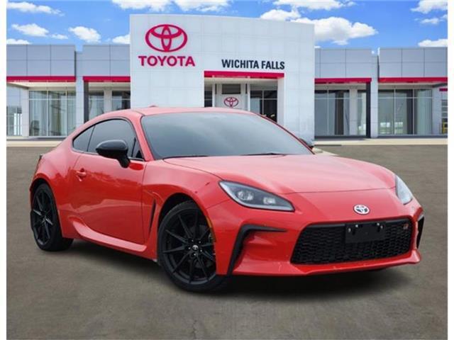 used 2025 Toyota GR86 car, priced at $35,987