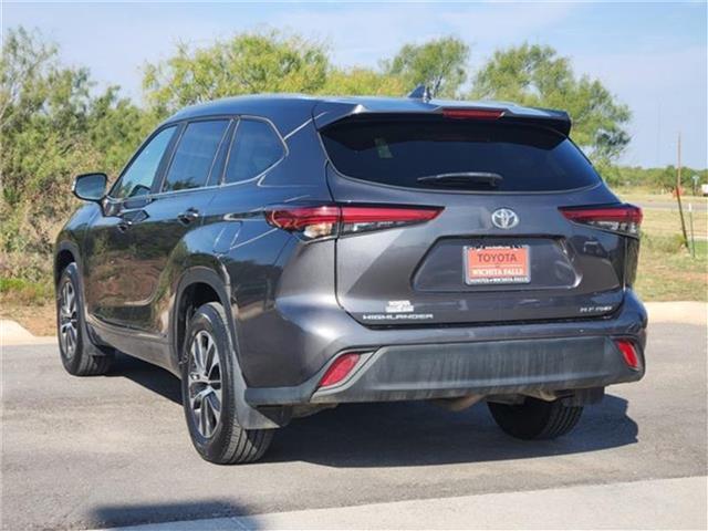 used 2023 Toyota Highlander car, priced at $42,326
