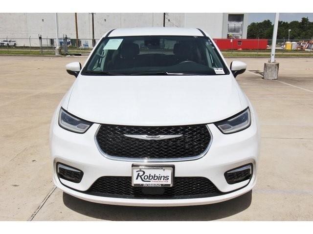 used 2023 Chrysler Pacifica car, priced at $22,999