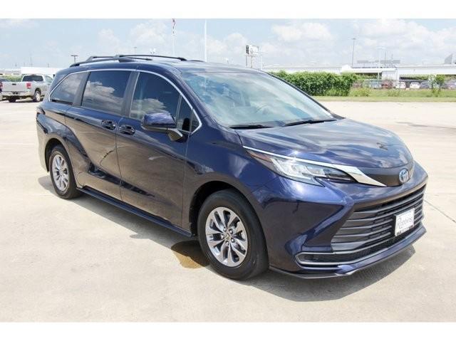 used 2023 Toyota Sienna car, priced at $33,499