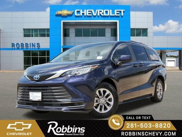 used 2023 Toyota Sienna car, priced at $33,499