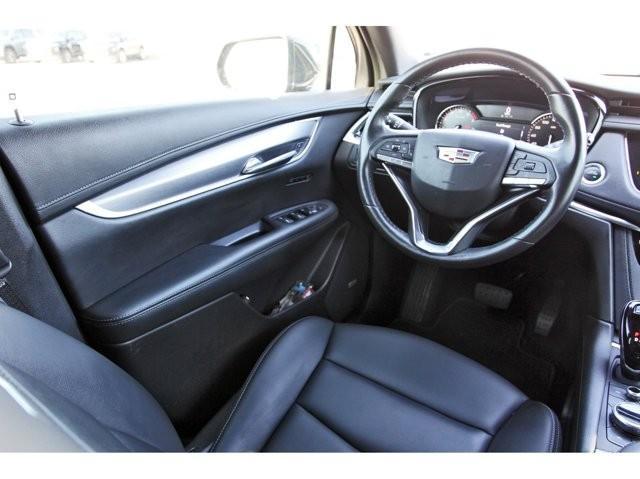 used 2023 Cadillac XT6 car, priced at $35,499