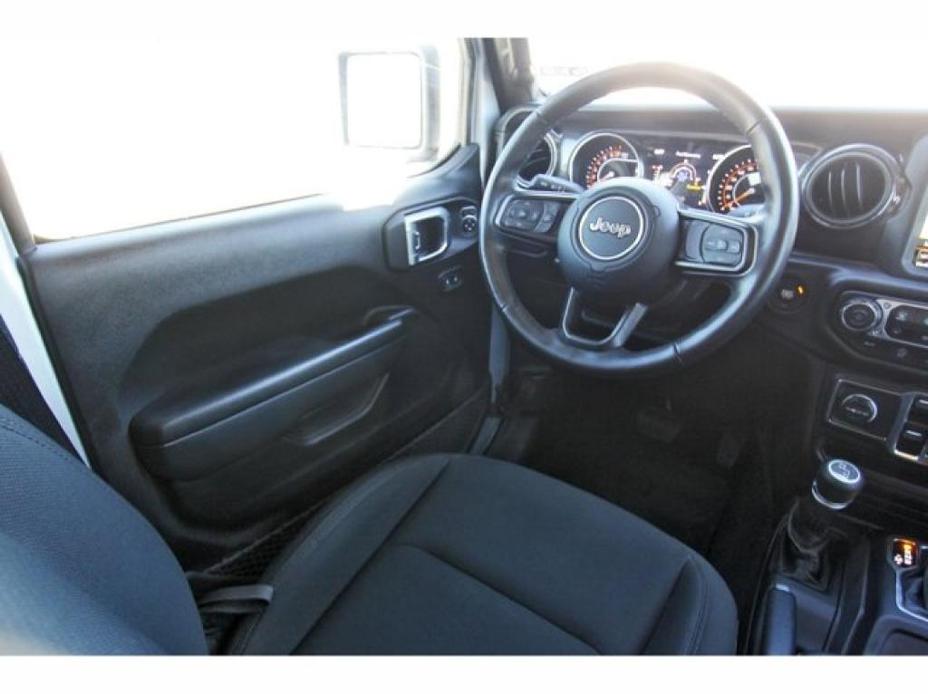 used 2022 Jeep Gladiator car, priced at $31,507