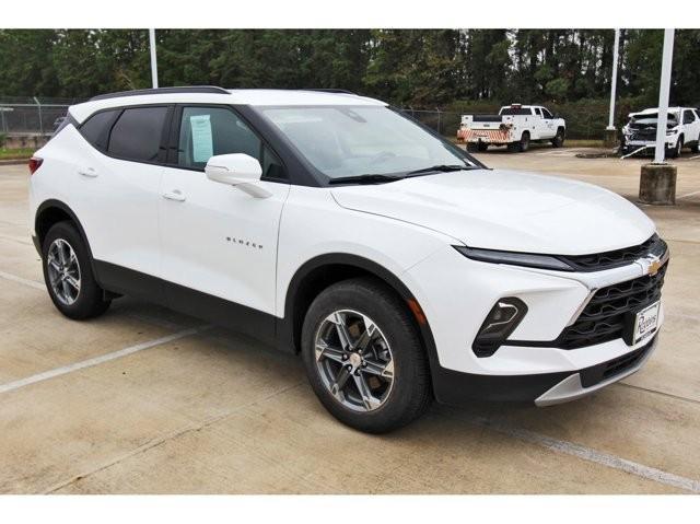 used 2024 Chevrolet Blazer car, priced at $28,400