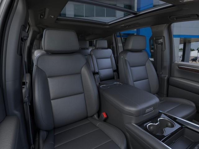 new 2025 Chevrolet Suburban car, priced at $77,924