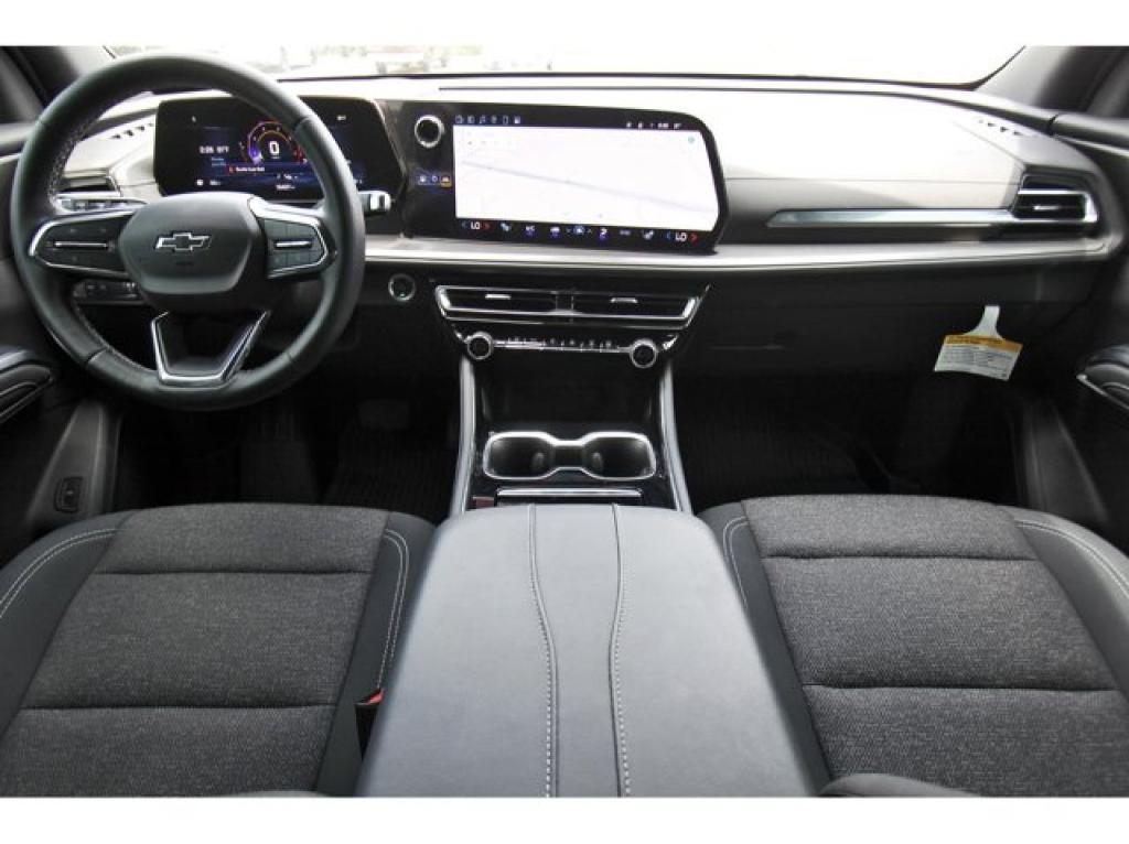used 2024 Chevrolet Traverse car, priced at $37,999