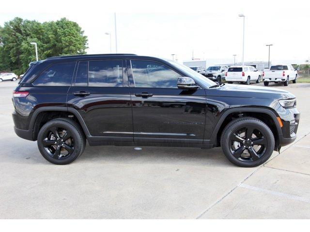 used 2024 Jeep Grand Cherokee car, priced at $34,999