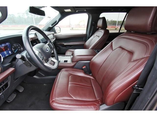 used 2024 Ford Expedition car, priced at $48,998