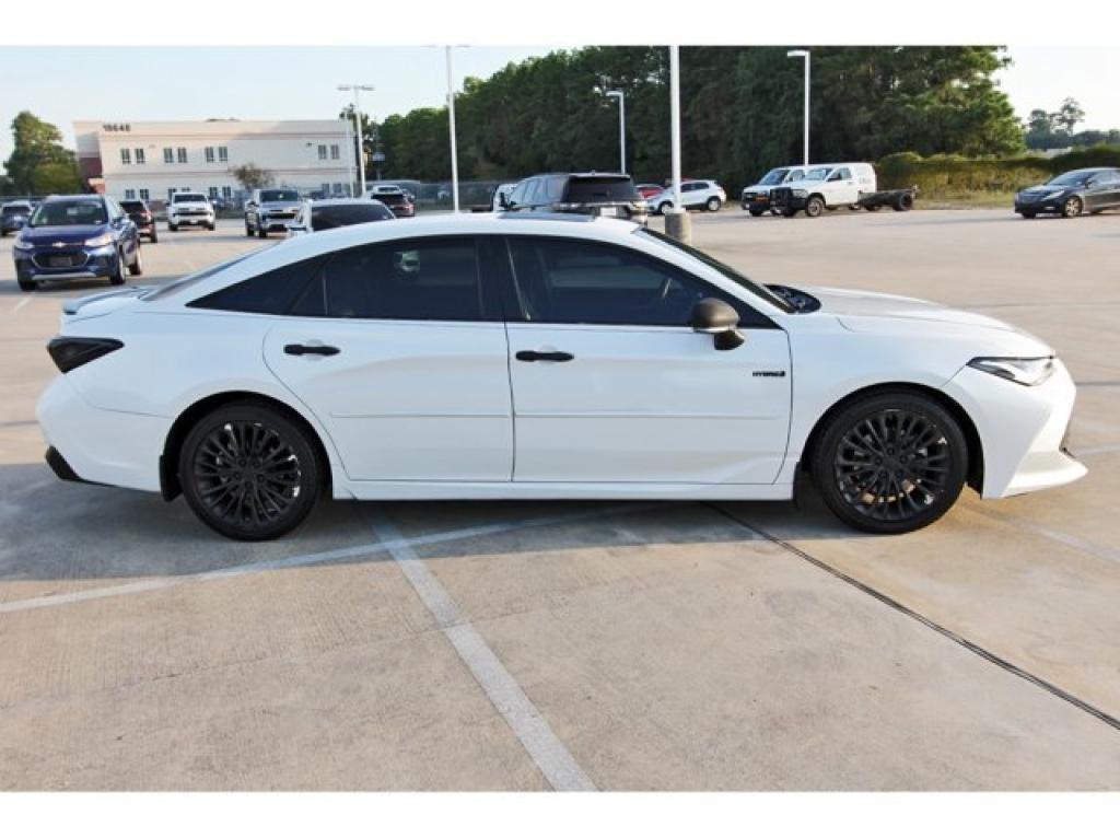 used 2019 Toyota Avalon Hybrid car, priced at $19,499