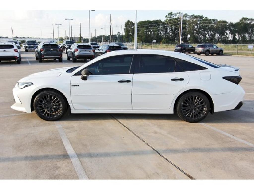 used 2019 Toyota Avalon Hybrid car, priced at $19,499