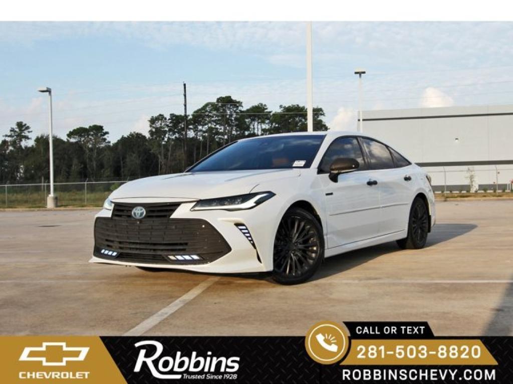 used 2019 Toyota Avalon Hybrid car, priced at $19,499