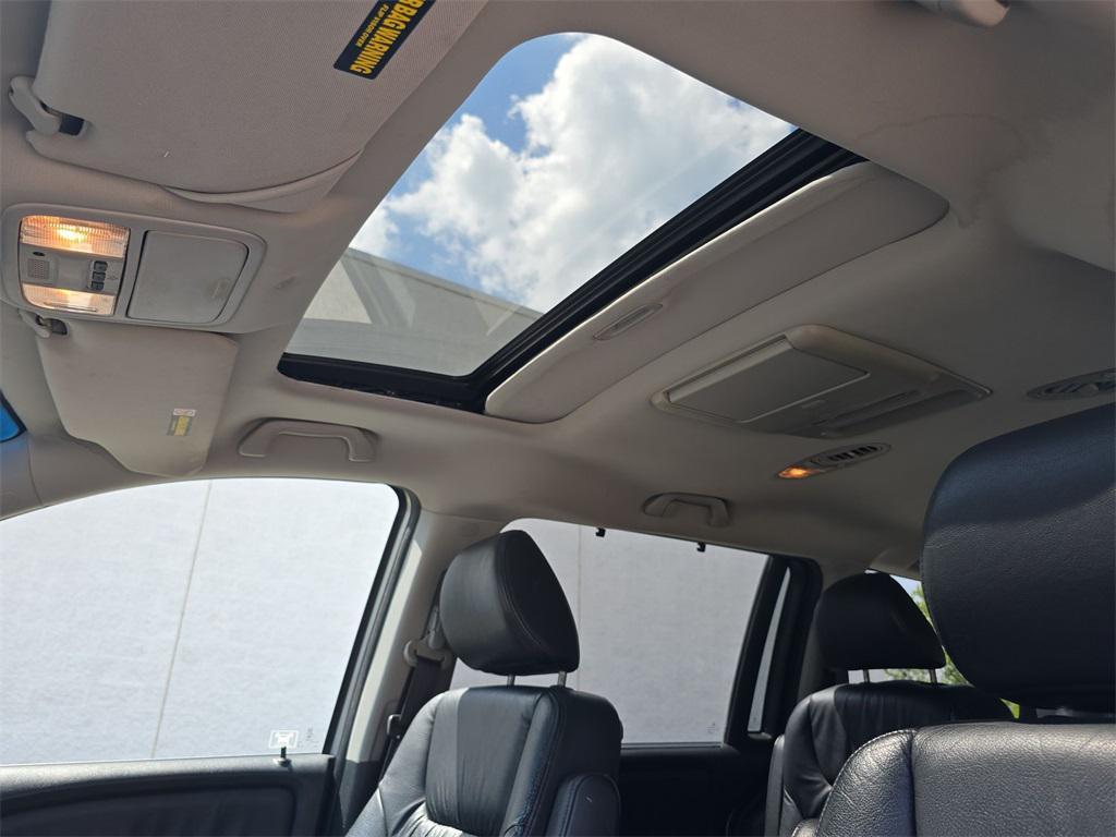 used 2010 Honda Odyssey car, priced at $10,999