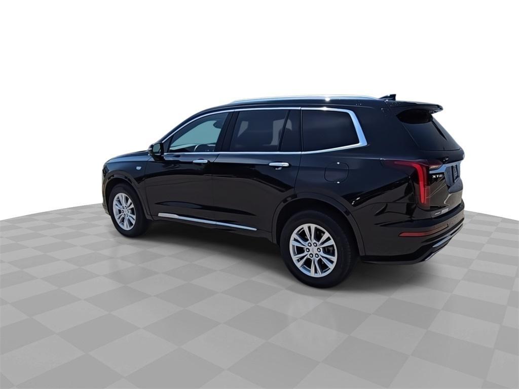 used 2022 Cadillac XT6 car, priced at $34,509