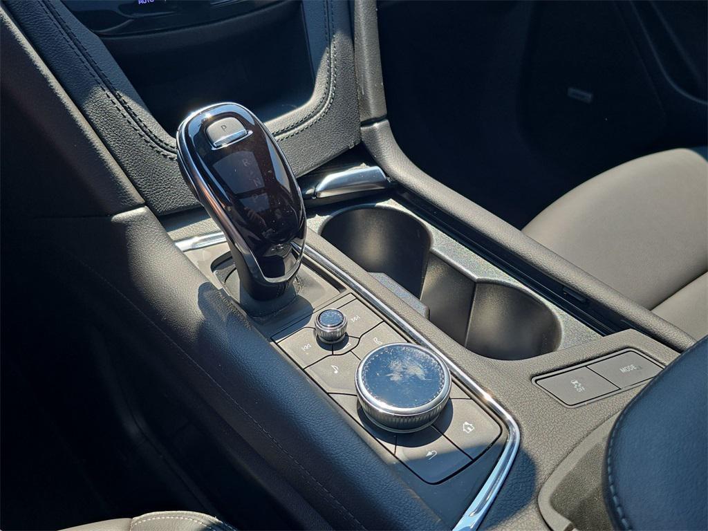 used 2022 Cadillac XT6 car, priced at $34,509