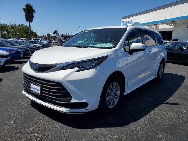 used 2022 Toyota Sienna car, priced at $40,373