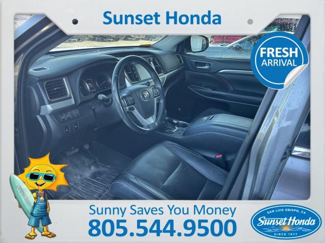 used 2019 Toyota Highlander car, priced at $30,797