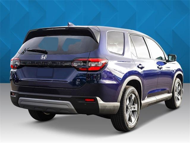 new 2025 Honda Pilot car, priced at $42,571