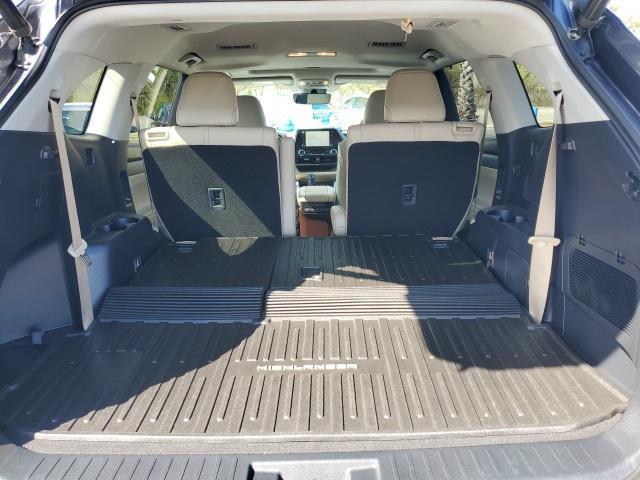 used 2021 Toyota Highlander car, priced at $39,777