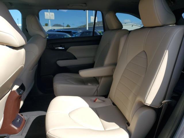 used 2021 Toyota Highlander car, priced at $39,777