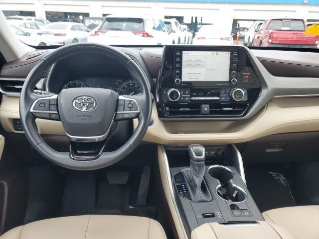 used 2021 Toyota Highlander car, priced at $37,858