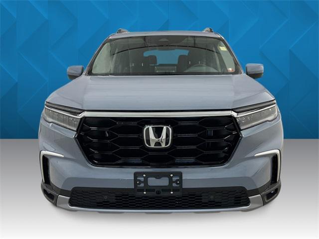 new 2025 Honda Pilot car, priced at $51,450